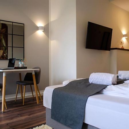 Homely Stay Studio 7 - Elegant Self-Check-In Studio For Urban Travelers Мюнхен Екстер'єр фото